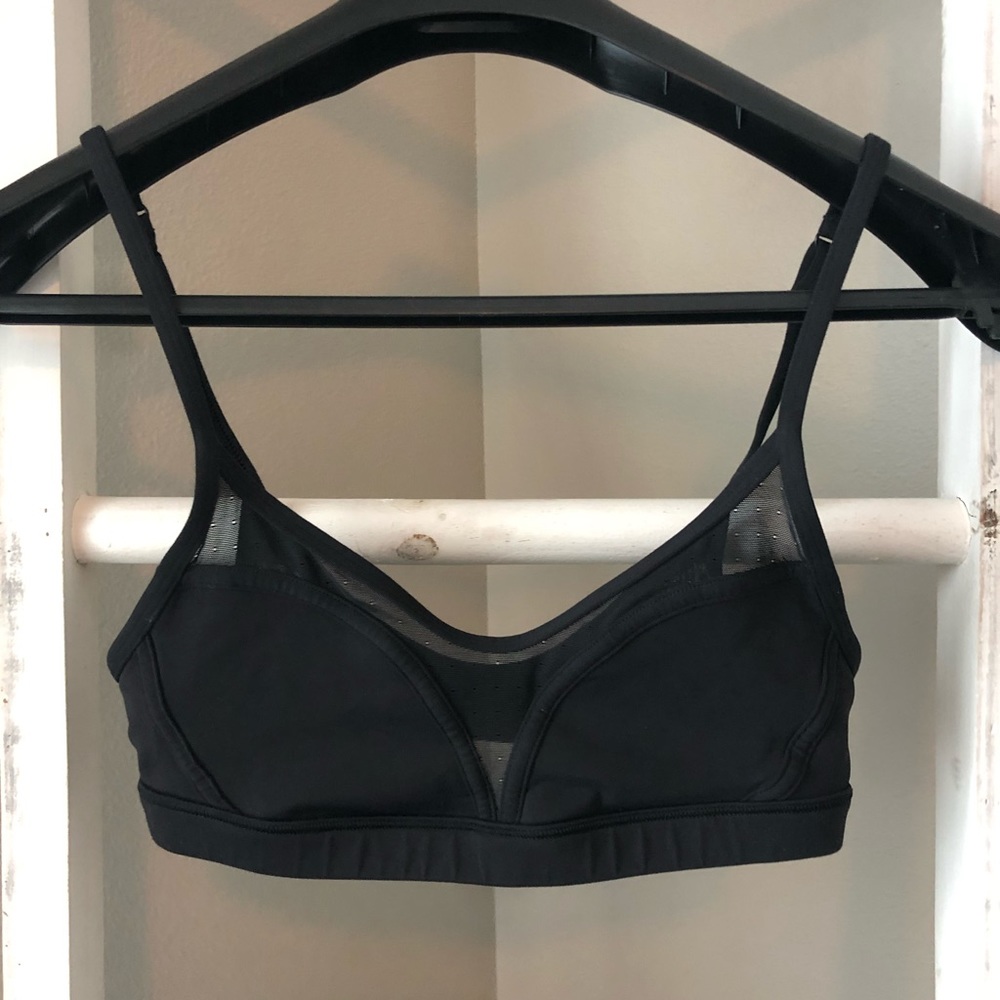 Set of 2- Lululemon bras Size 4